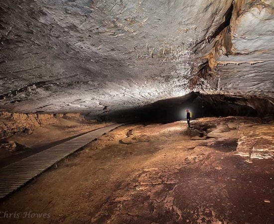 mulu caves and pinnacles tour