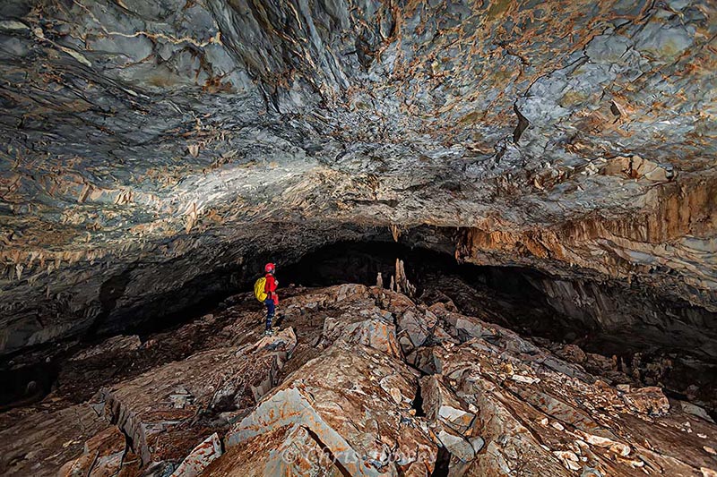 mulu caves tours